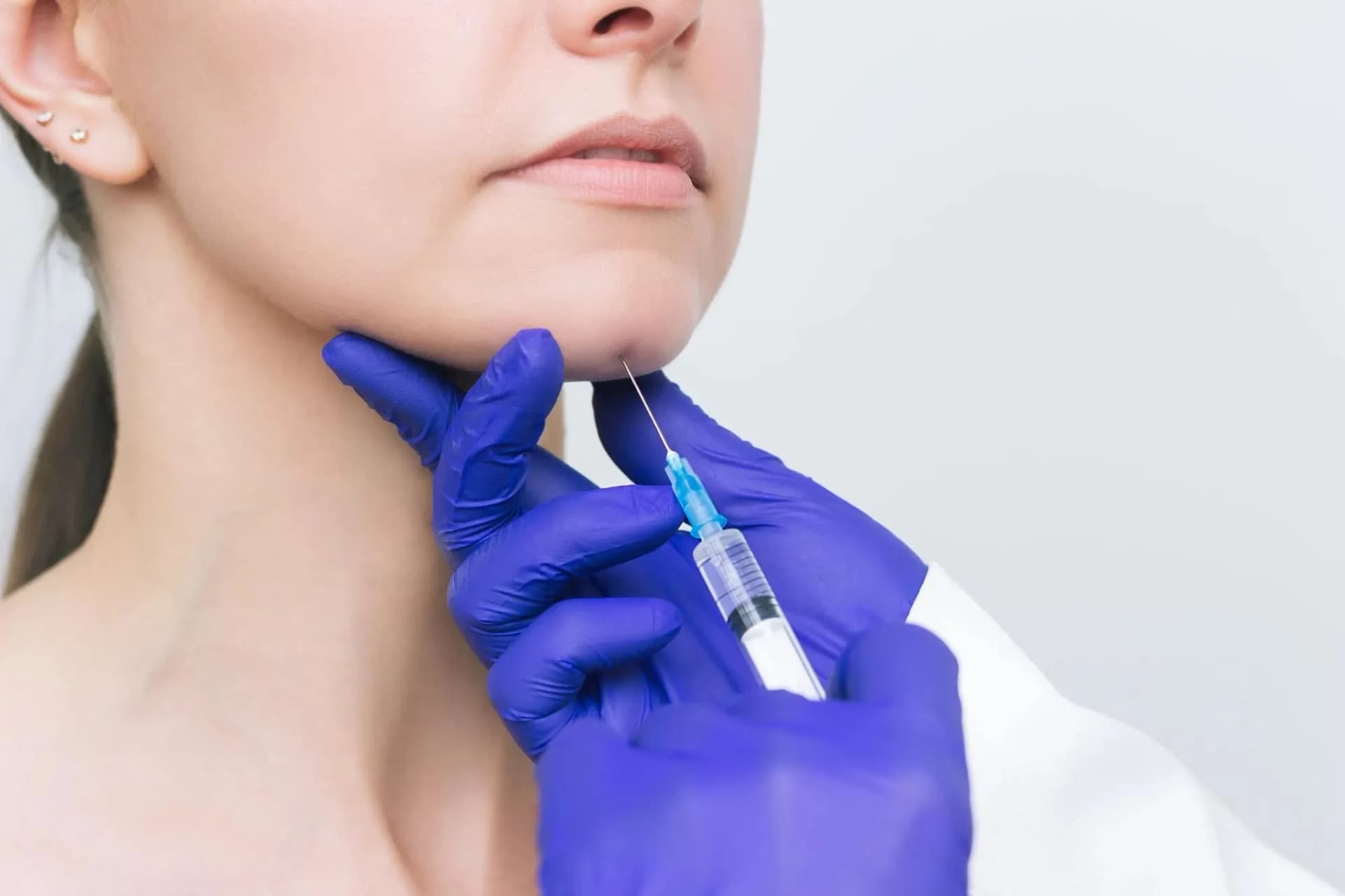 7 Cara Menghilangkan Double Chin dengan Teknik yang Tepat