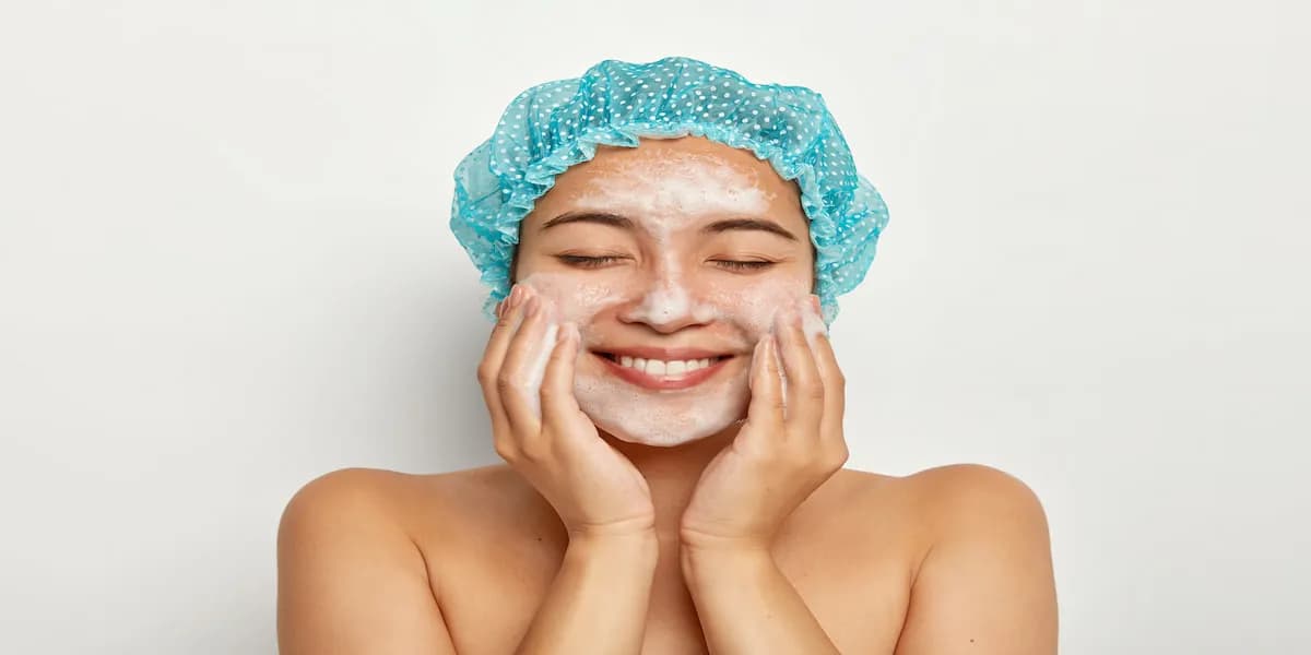 5 Perbedaan Peeling dan Scrub untuk Perawatan Wajahmu