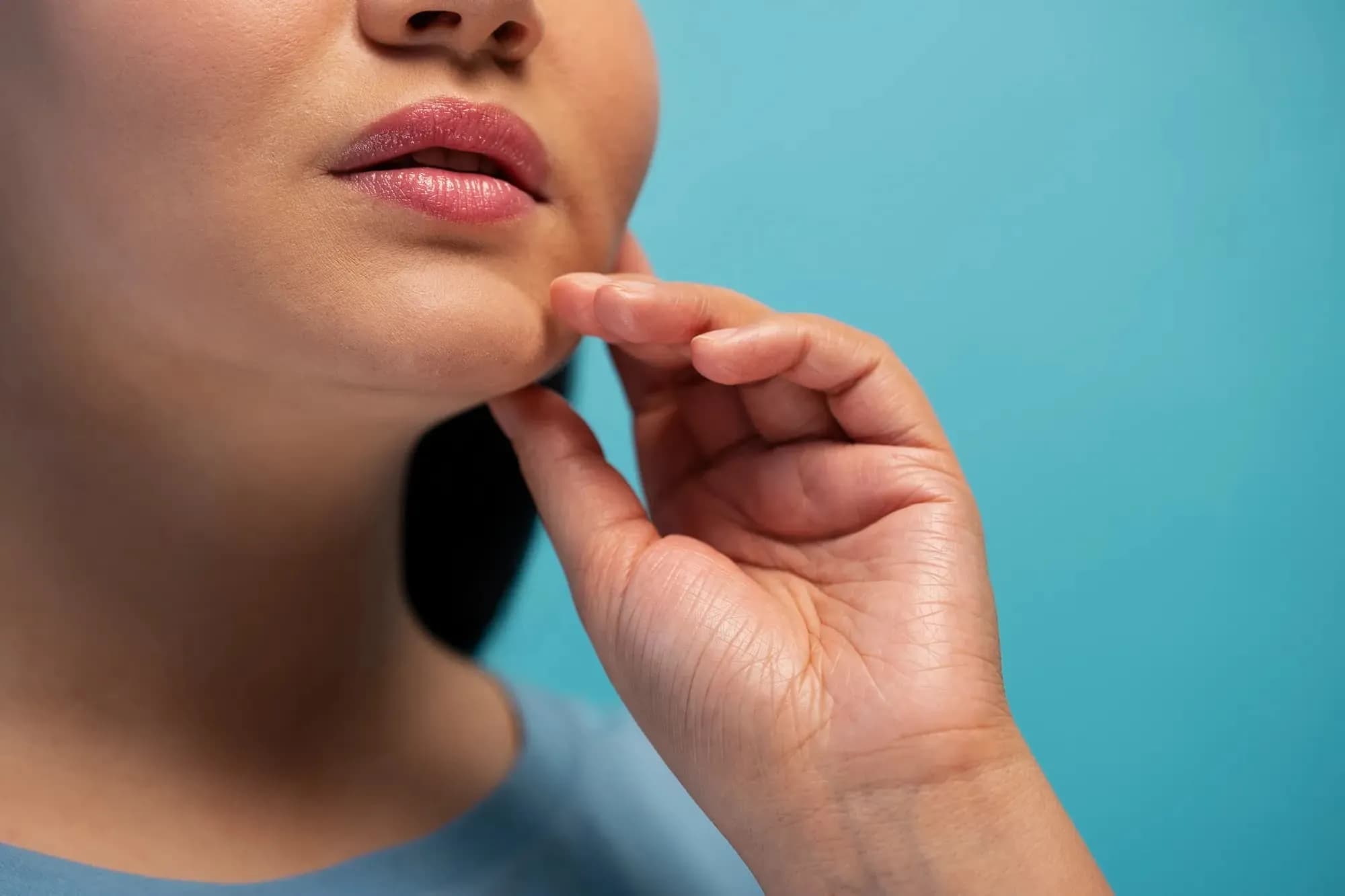 10 Cara Meniruskan Pipi secara Alami Tanpa Operasi